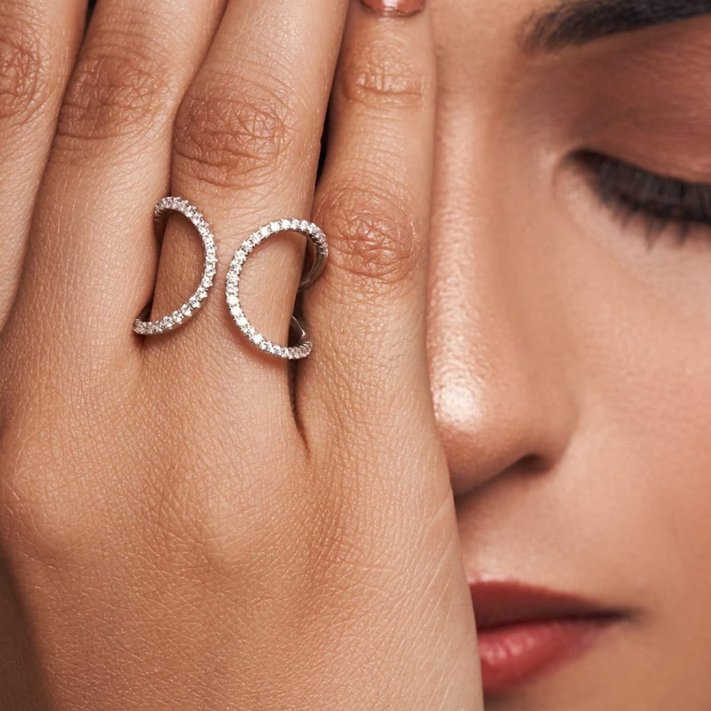 Entwined Diamond Loop Ring